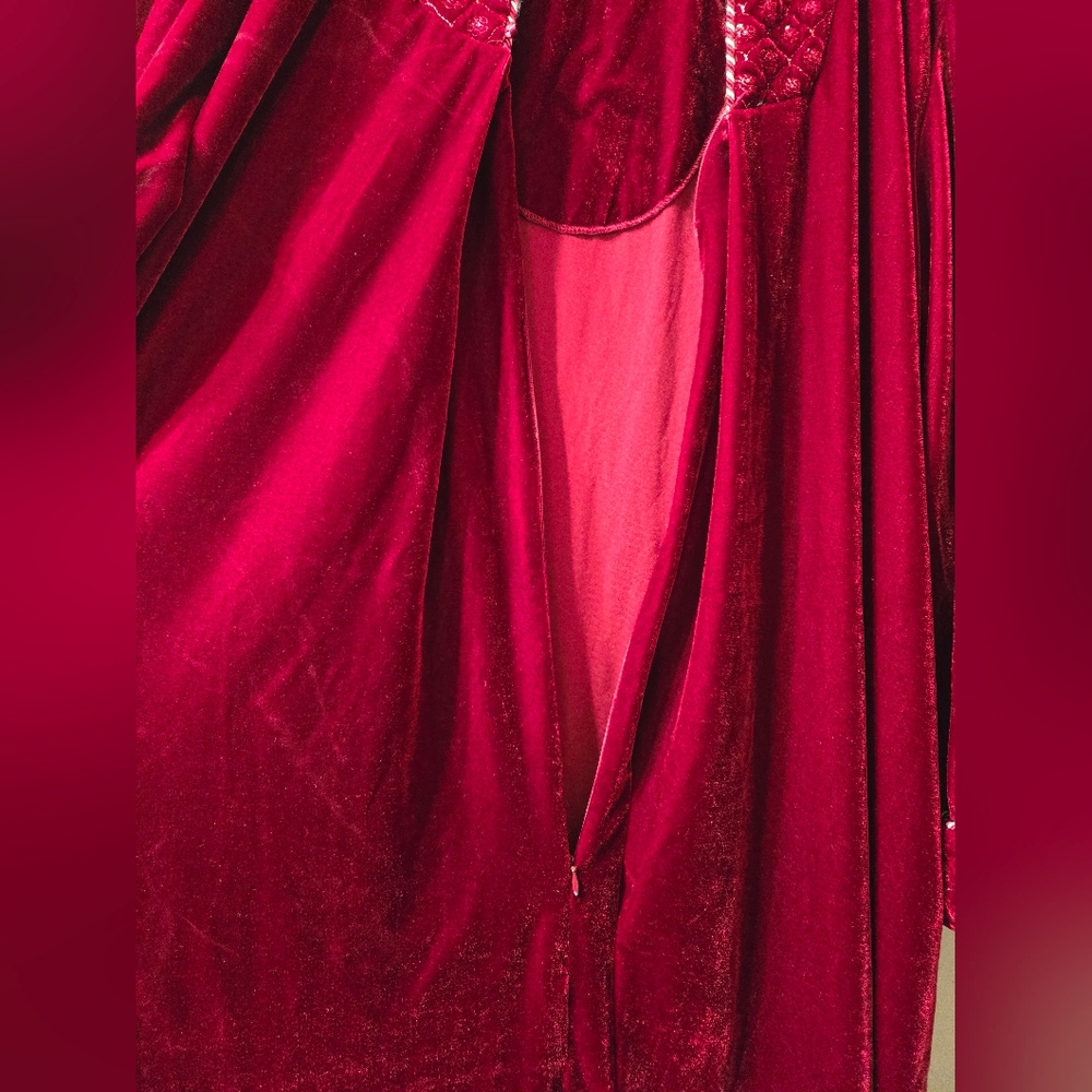 Adonna Velvet Zip Front Christmas Red Embroidered Robe Night Dress Size: L - Picture 5 of 9